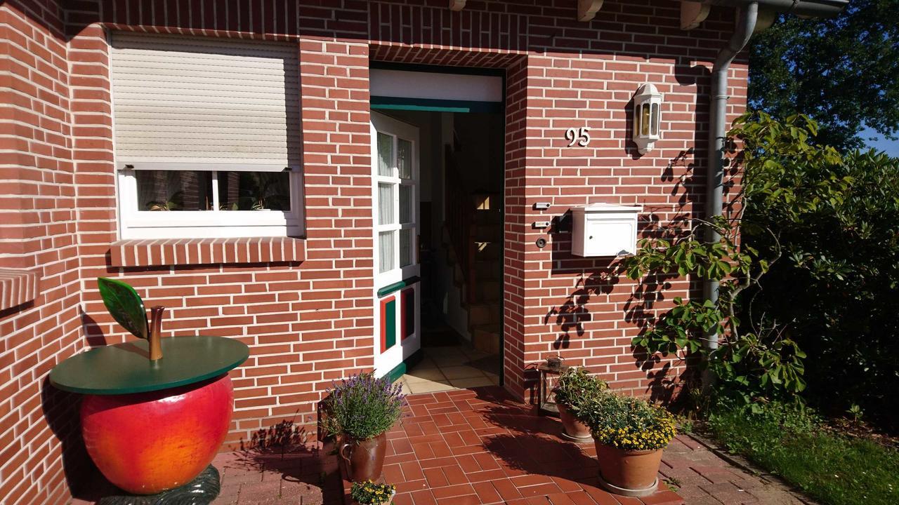 Ferienwohnung Auf Dem Bio Obsthof Twielenfleth Exterior photo
